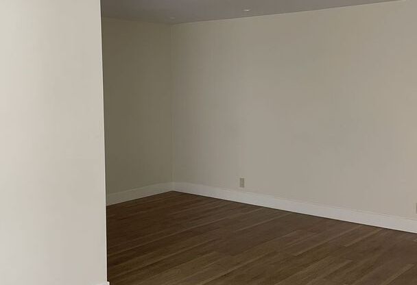 1 bed, 1 bath, 800 sqft, $2,895