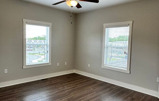 3 beds, 2.5 baths, 1,425 sqft, $1,880, Unit D101