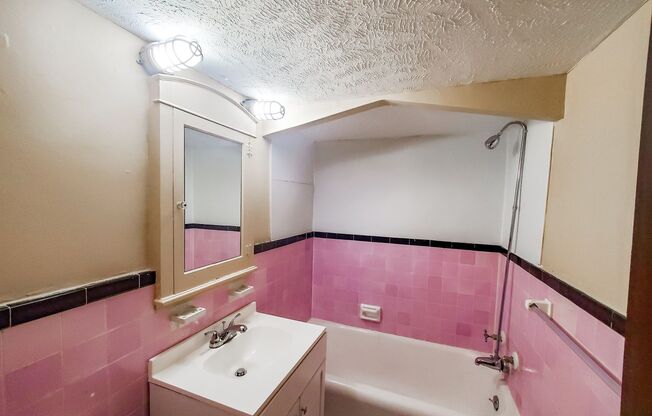 1 bed, 1 bath, 650 sqft, $895, Unit Unit 103 A650