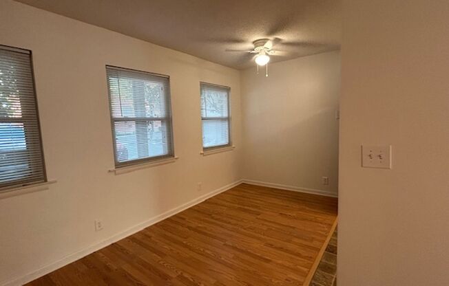 Nice 1 Bedroom, 1 Bath, one-level condo close to Hillsboro Village