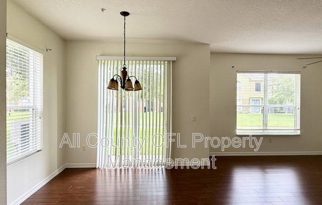 1535 BROKEN OAK DR