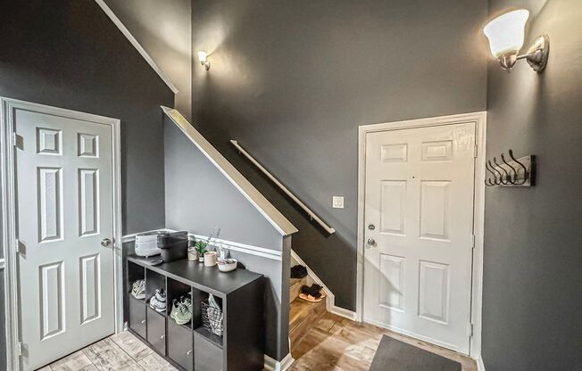 Stylish 3 Bed 3 Bath Condo With Large Balcony in Desired Riverbend at Cascades - Water Included