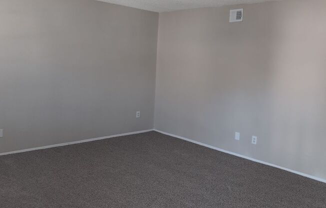 2 beds, 2 baths, 1,200 sqft, $1,350, Unit 8