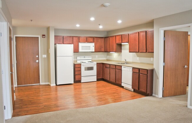 2 beds, 2 baths, 958 sqft, $1,275, Unit 203