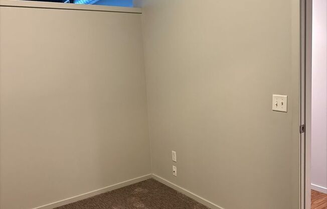 1 bed, 1 bath, 678 sqft, $1,160, Unit 222