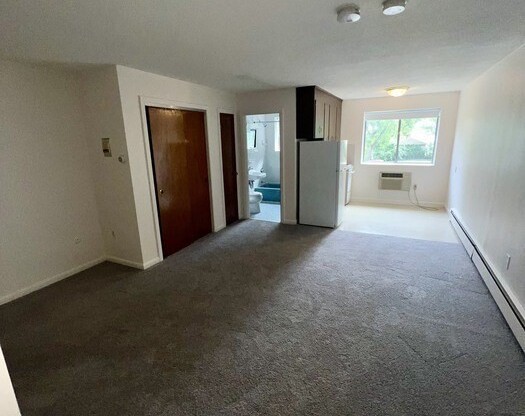 Studio, 1 bath, 400 sqft, $1,650, Unit 15