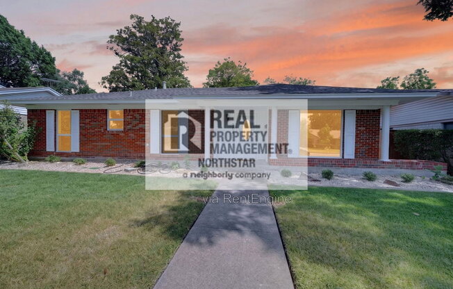 902 ARROWHEAD DR