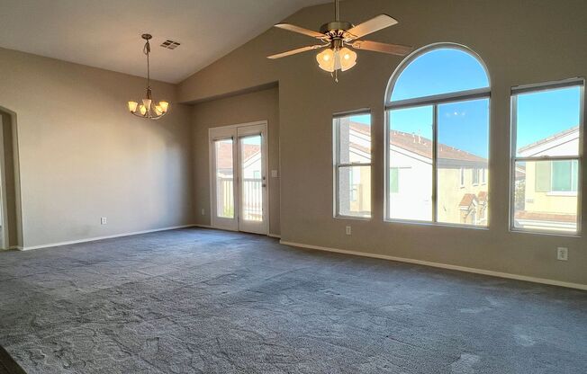 Modern Townhome in Old Vegas Ranch