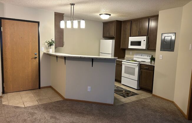 2 beds, 2 baths, 1,031 sqft, $1,495, Unit 3710134R