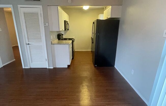 1 bed, 1 bath, 534 sqft, $825, Unit 210