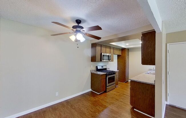 1 bed, 1 bath, 722 sqft, $1,950, Unit #116