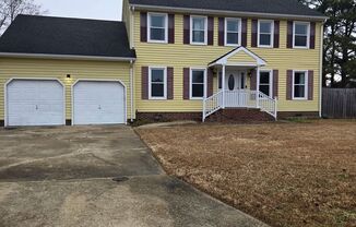 Lovely 4 bedroom 2.5 bath 2 story single family home in VA Beach