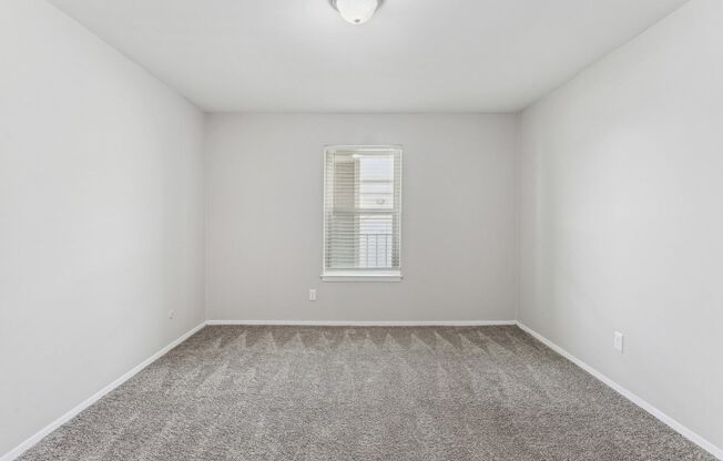 2 beds, 2 baths, 925 sqft, $1,150