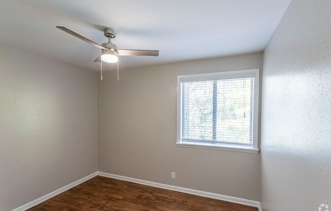 1 bed, 1 bath, 620 sqft, $1,049