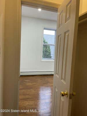 2 beds, 1 bath, 3,000 sqft, $2,700