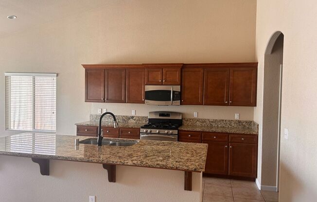 Beautiful home for rent in Visalia!