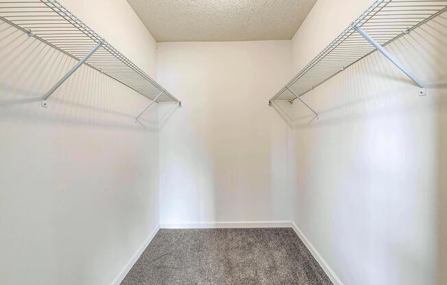 2 beds, 2 baths, 988 sqft, $1,424