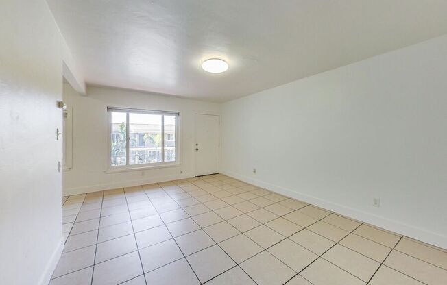 1744 27 AVE