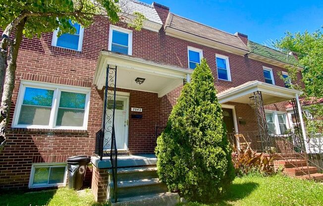 Charming 2bed/2ba Dundalk Townhome!