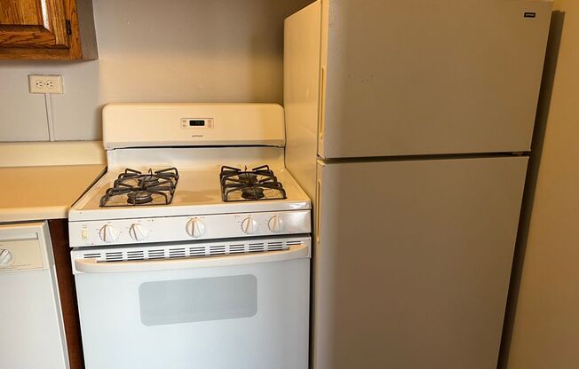 2 beds, 1 bath, 800 sqft, $1,720, Unit 6236 Fifth Ave. #301A