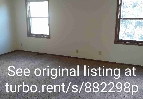 2 beds, 1 bath, 988 sqft, $950