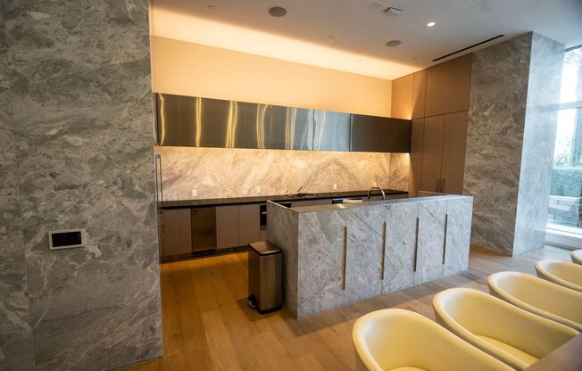 Studio, 1 bath, $2,195