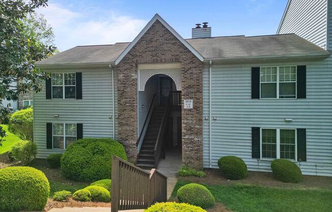 1 bedroom, 1 bath unit Available NOW