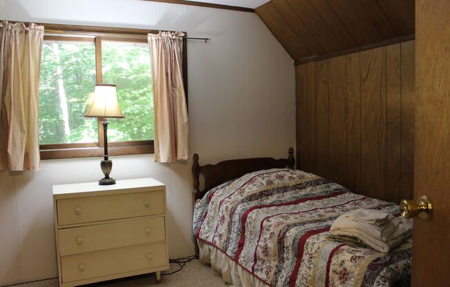 **WINTER RENTAL** Adorable Chalet To Call Home!