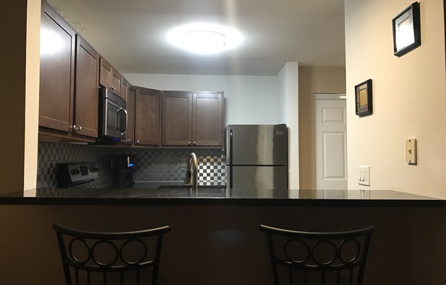 1 bed, 1 bath, 896 sqft, $1,295, Unit 6273-10