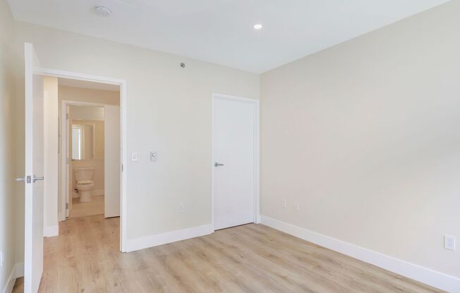 2 beds, 1 bath, 970 sqft, $2,795, Unit 302