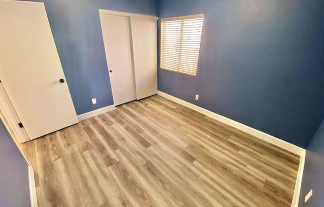BEAUTIFUL SINGLE-STORY 3 BEDROOM, 2 BATHROOM HOME LOCATED IN A QUIET NORTH LAS VEGAS NEIGHBORHOOD!