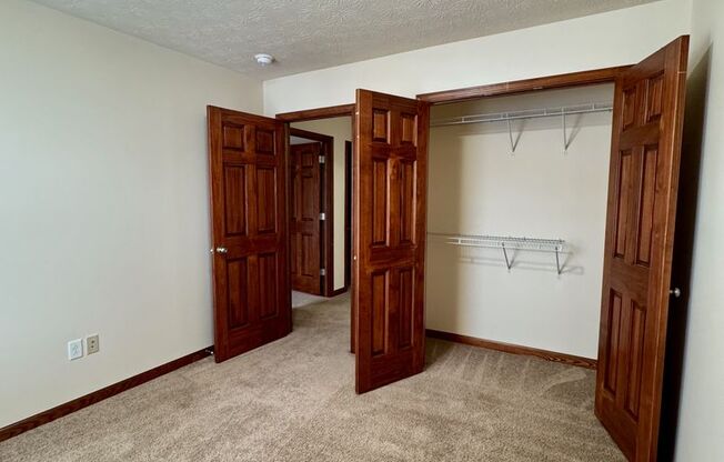 3 beds, 2.5 baths, 1,960 sqft, $1,950, Unit 317SMA3