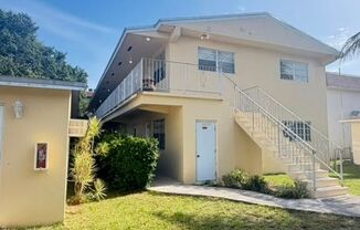2525 PIERCE ST - SUNMAX HOLLYWOOD