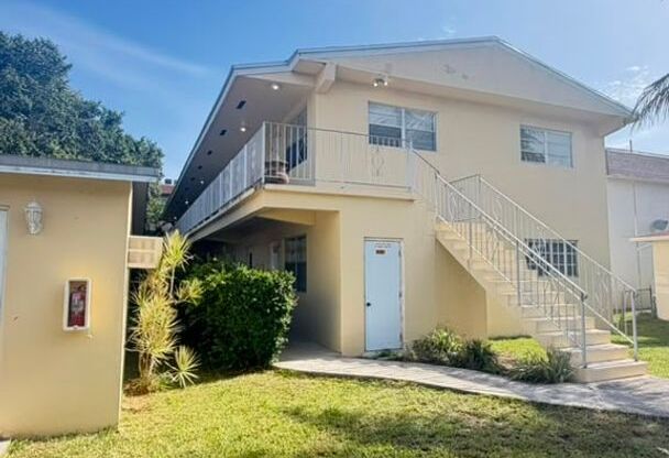 2525 PIERCE ST - SUNMAX HOLLYWOOD
