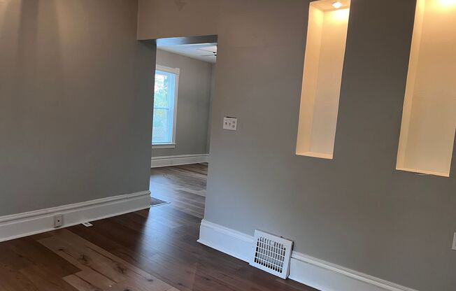 3 beds, 1 bath, $1,550