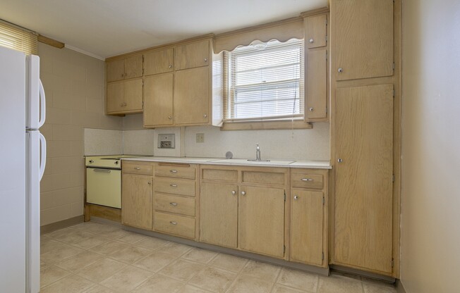 1501 F St - 6 Plex