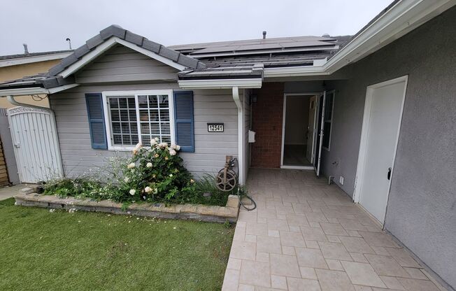 Rare 4 Bed, 2 Bath House