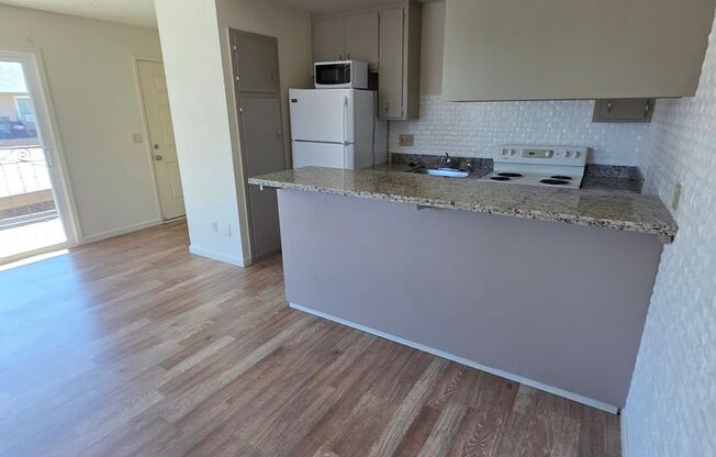 4033 Hamilton Ave - E3 Sleek 1BR Near Downtown Campbell & Major Highways