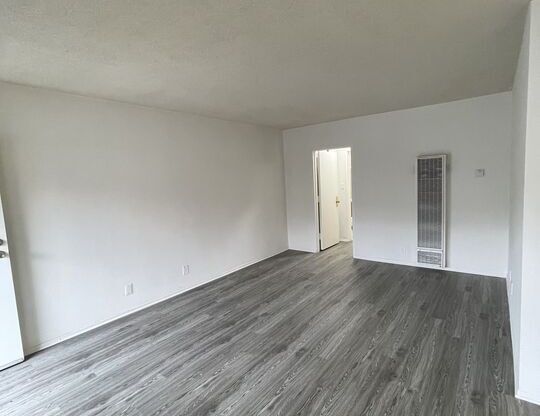 1 bed, 1 bath, $1,900, Unit 10