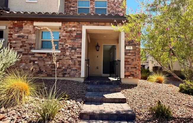3 BED 2.5 BATH 2 CAR GARAGE TOWNHOUSE WITH LOFT, COMMUNITY POOL & PARK!