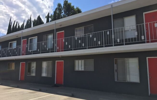Beautifully remodeled 2 bedroom 1 bath in the heart of Norwalk! Won’t last!