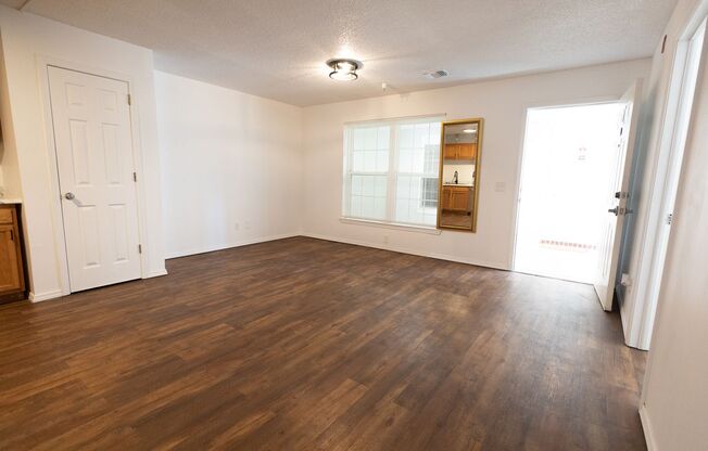 4 beds, 4 baths, 1,050 sqft, $2,600, Unit AAT2-707