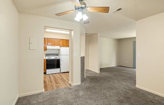 2 beds, 1 bath, $1,055