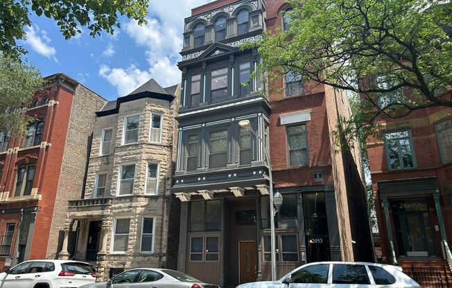 2053 N. Sheffield