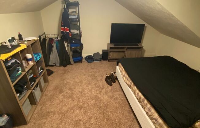 3 beds, 2.5 baths, $1,795