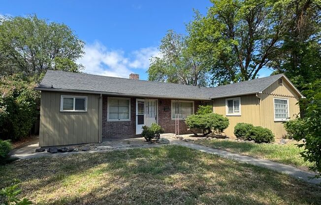 Cozy 2-Bed with Spacious Living, Parking, Pets OK!