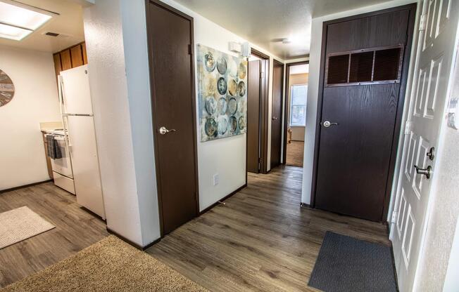 1 bed, 1 bath, 702 sqft, $819