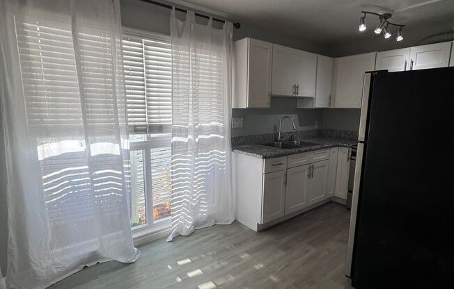 2 beds, 1 bath, 750 sqft, $2,295, Unit 1