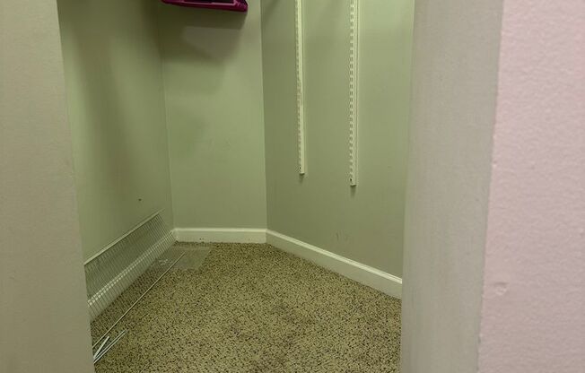 1 bed, 1 bath, $2,100, Unit # 2007