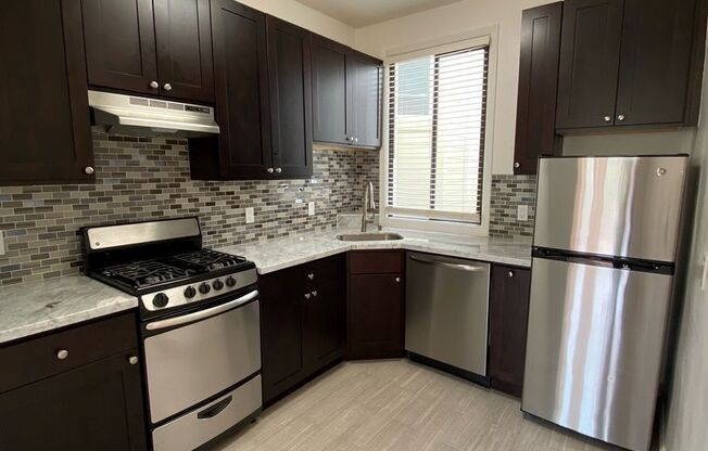 1 bed, 1 bath, 565 sqft, $2,895